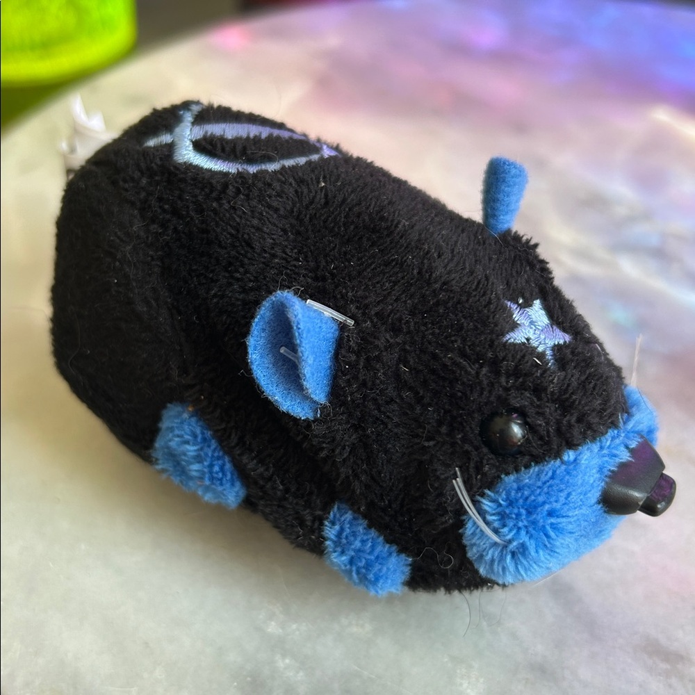 Zhu Zhu Pets Hamster “stone wall“. Prelove good condition collectible special